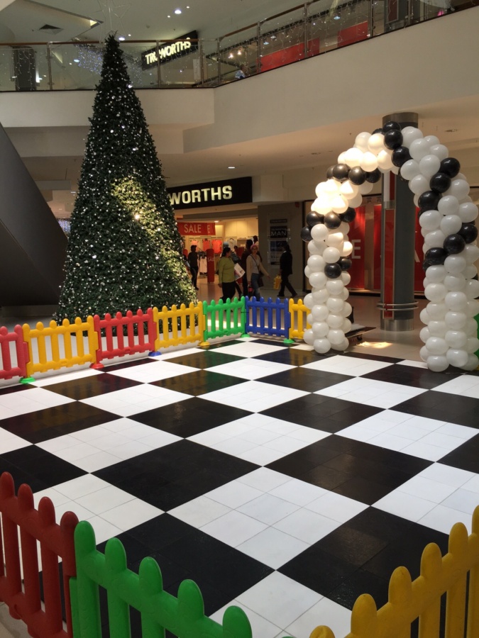 Mall BW